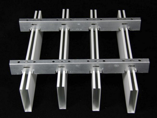鋁方通吊頂安裝材料